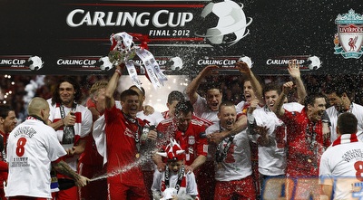 ליברפול חוגגת עם הגביע (רויטרס)