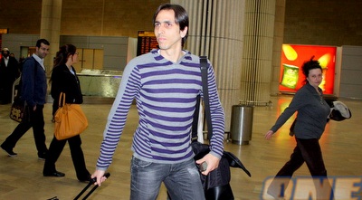 יוסי בניון בנמל התעופה (משה חרמון)