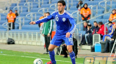 אייל גולסה (משה חרמון)