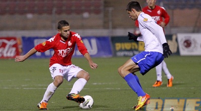 ניר ביטון צמוד לדיא סבע (יוסי ציפקיס) ניר ביטון צמוד לדיא סבע (יוסי ציפקיס)