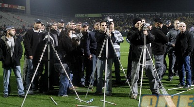 המשטרה מצלמת את ההתפרעות (יוסי ציפקיס)