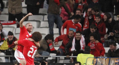 מקסי פריירה חוגג עם אקסל ויטסל (רויטרס) מקסי פריירה חוגג עם אקסל ויטסל (רויטרס)