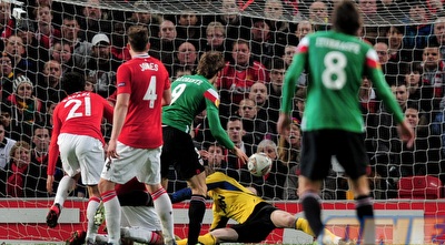 פרננדו יורנטה נוגח פנימה (GettyImages)