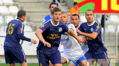 גוטליב מקדים את חסארמה. הותיר רושם חיובי (יניב גונן)