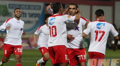 שחקני סכנין חוגגים (עמית מצפה)