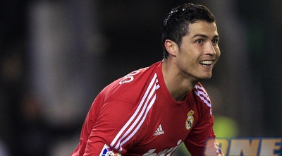 רונאלדו חוגג את השלישי של ריאל (GettyImages)