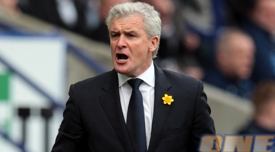 מארק יוז מול בולטון. כועס ובצדק (GettyImages) מארק יוז מול בולטון. כועס ובצדק (GettyImages)