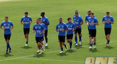 השחקנים ניסו להעביר את התחושות הקשות לאחר התבוסה בשבת (חגי ניזרי)