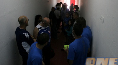 השחקנים בתוך המנהרה (חגי ניזרי)