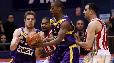 דניאל, מיצ´ל וכדיר במאבק (יוסי ציפקיס)