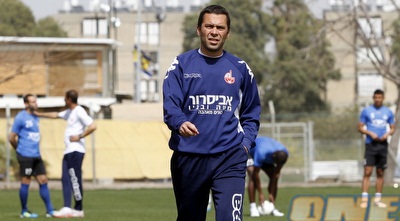 גיא לוי (יוסי ציפקיס) גיא לוי (יוסי ציפקיס)