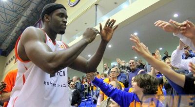 יוטר (יניב גונן) יוטר (יניב גונן)