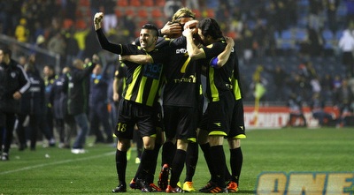 כולם חוגגים עם בן שושן (שי לוי)