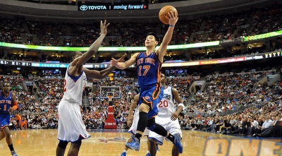 ג´רמי לין בדרך לעוד סל. לא ישחק השבוע (GettyImages) ג´רמי לין בדרך לעוד סל. לא ישחק השבוע (GettyImages)