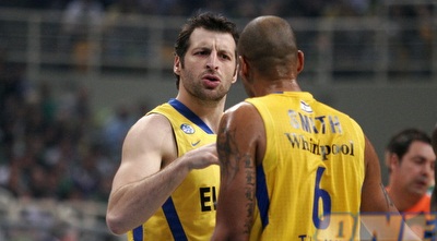 סמית´ ופאפאלוקאס. יעזוב עוד לפני תום העונה? (שרון קביליו)