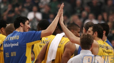 מכבי חוגגת (שרון קביליו)