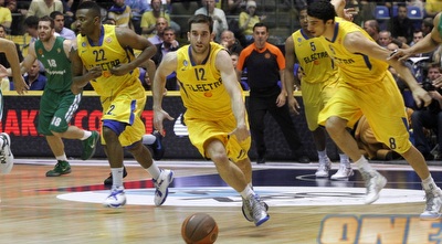 אוחיון יוצא קדימה (יוסי ציפקיס) אוחיון יוצא קדימה (יוסי ציפקיס)