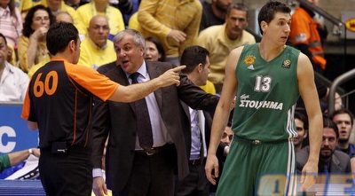 אוברדוביץ´ מתווכח עם השופט (יוסי ציפקיס) אוברדוביץ´ מתווכח עם השופט (יוסי ציפקיס)