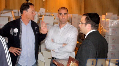 אלי כהן וקורנפיין. נרתמו למשימה (משה חרמון)