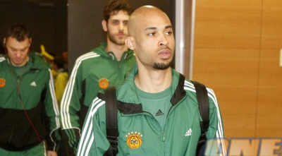 דייויד לוגאן וחבריו. מקווים להשוות ל-2:2 את הסדרה (יוסי ציפקיס)