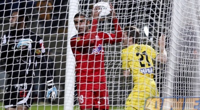 ייני בתוך הרשת, אבו סלאח מתוסכל (יוסי ציפקיס)