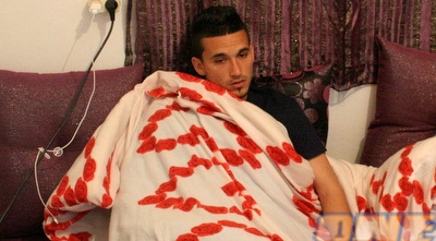 עלי חטיב בביתו. בן חיים: &qout;מאחל לו החלמה מהירה&qout; (חגי ניזרי) עלי חטיב בביתו. בן חיים: &qout;מאחל לו החלמה מהירה&qout; (חגי ניזרי)