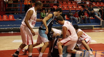 ערבובייה בעקבות הכדור (עמית מצפה)