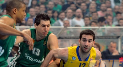 יוגב אוחיון מול דיאמנטידיס ובאטיסט (GettyImages) יוגב אוחיון מול דיאמנטידיס ובאטיסט (GettyImages)