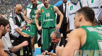 ז´ליקו אוברדוביץ´ מתדרך את החניכים שלו (GettyImages)