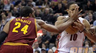 סמואלס עוצר את דרוזאן. סוף-סוף ניצחון לקאבס (רויטרס)