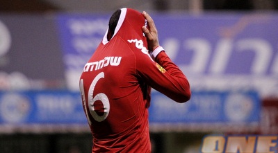 דמארי תופס את הראש אחרי ההחמצה (יוסי ציפקיס)