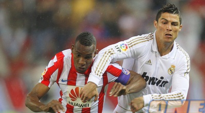 לואיס פראה צמוד לכריסטיאנו רונאלדו (רויטרס) לואיס פראה צמוד לכריסטיאנו רונאלדו (רויטרס)