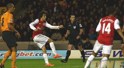 יוסי בניון בועט וכובש (GettyImages) יוסי בניון בועט וכובש (GettyImages)