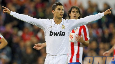 כריסטיאנו רונאלדו חוגג 40 שערי ליגה (רויטרס) כריסטיאנו רונאלדו חוגג 40 שערי ליגה (רויטרס)