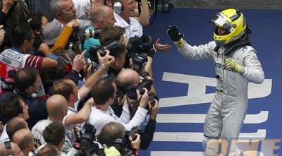 ניקו רוזברג חוגג (רויטרס) ניקו רוזברג חוגג (רויטרס)