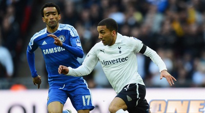 בוסינגווה מול לנון (GettyImages) בוסינגווה מול לנון (GettyImages)