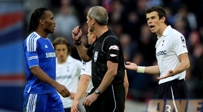 בייל בא בטענות לשופט (GettyImages) בייל בא בטענות לשופט (GettyImages)