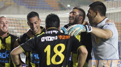 הרוש, ריקן, חדד, אייבינדר ודיאמנט חוגגים (גיא בן זיו) הרוש, ריקן, חדד, אייבינדר ודיאמנט חוגגים (גיא בן זיו)