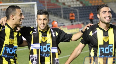 אבי ריקן חוגג עם אייבינדר וחדד (גיא בן זיו) אבי ריקן חוגג עם אייבינדר וחדד (גיא בן זיו)