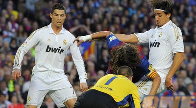 חדירה גונב לפויול את הכדור (GettyImages)