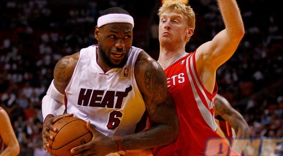 לברון ג´יימס. סחב את העגלה כמעט לבד (GettyImages)