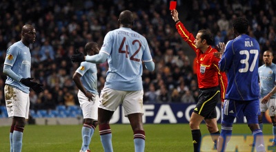 צ´אקיר מרחיק את באלוטלי. ישפיע על חצי המגר? (רויטרס)