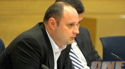 אלכס מילר (משה חרמון)