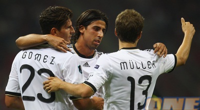 גומז, חדירה ומולר. יוליכו את גרמניה ביורו (GettyImages) גומז, חדירה ומולר. יוליכו את גרמניה ביורו (GettyImages)