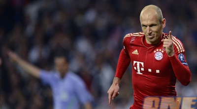 אריאן רובן חוגג את השער המצמק של באיירן (רויטרס)