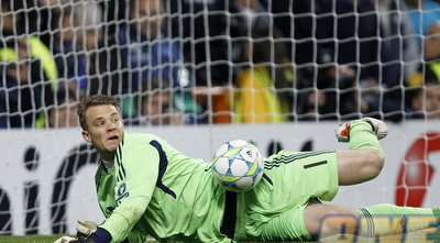 נוייר עוצר (קובי אליהו)