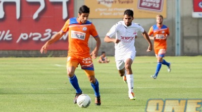 אופיר דוידזאדה רודף אחרי הכדור (חגי ניזרי)