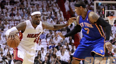 לברון ג´יימס מול כרמלו אנתוני (רויטרס)