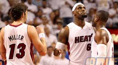 לברון, ווייד ומילר חוגגים (GettyImages) לברון, ווייד ומילר חוגגים (GettyImages)