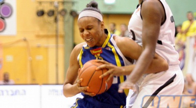 פירסון חודרת לסל (חגי ניזרי)